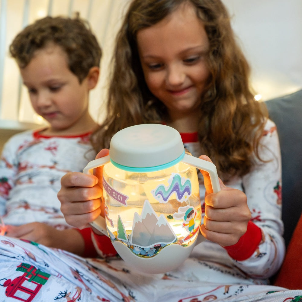 Glo Pals – DIY Sensory Play Jar – Snowglobe