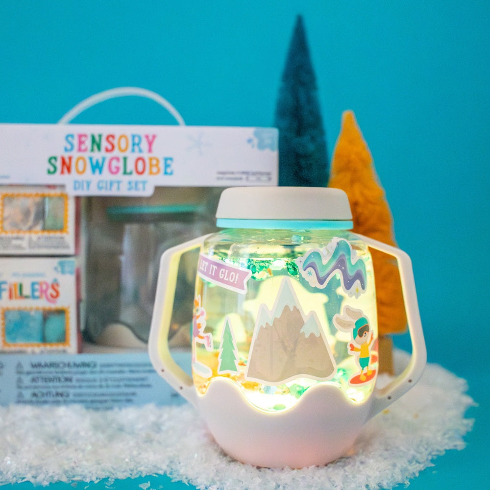 Glo Pals – DIY Sensory Play Jar – Snowglobe