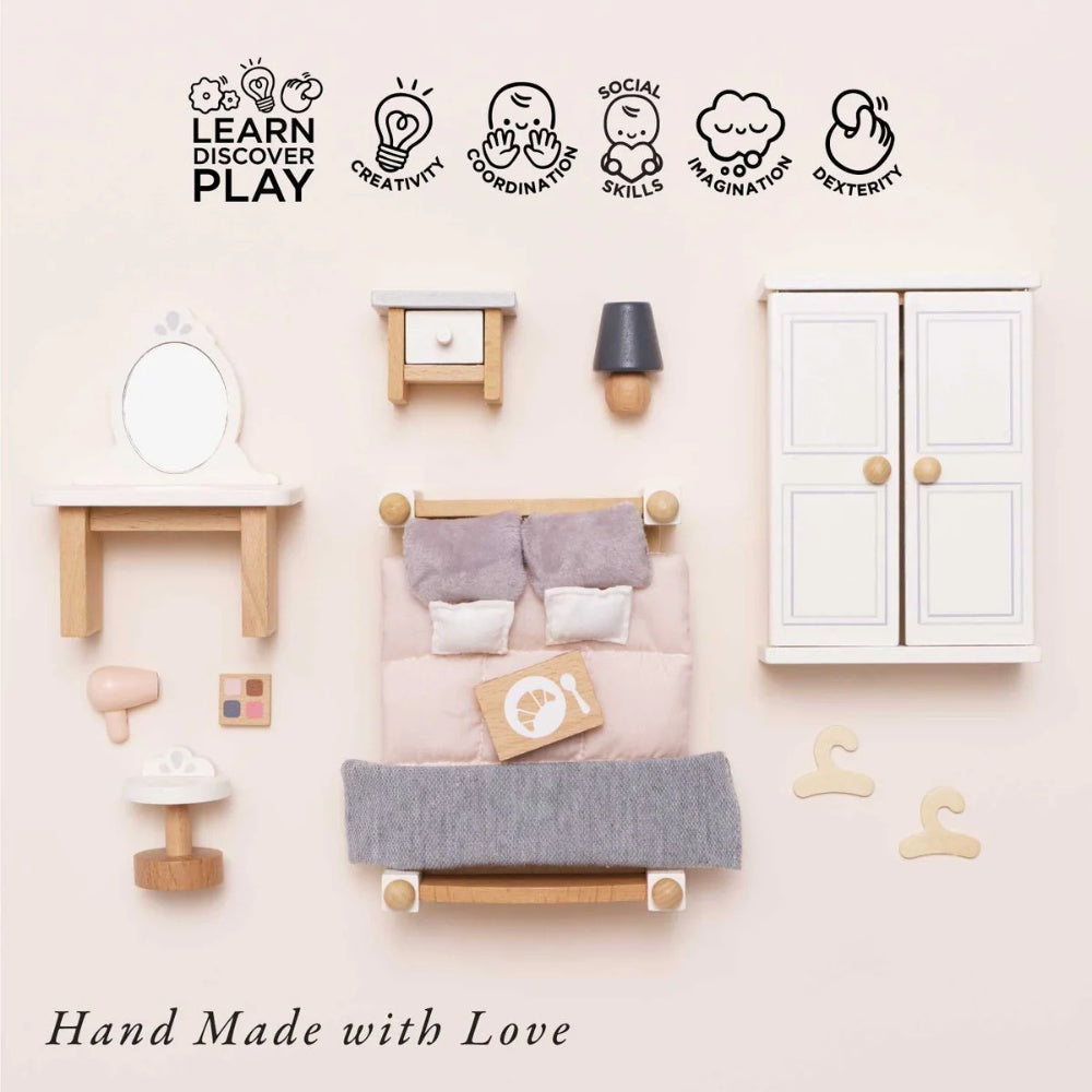 Le Toy Van – Dolls House Furniture:  – 19pcs