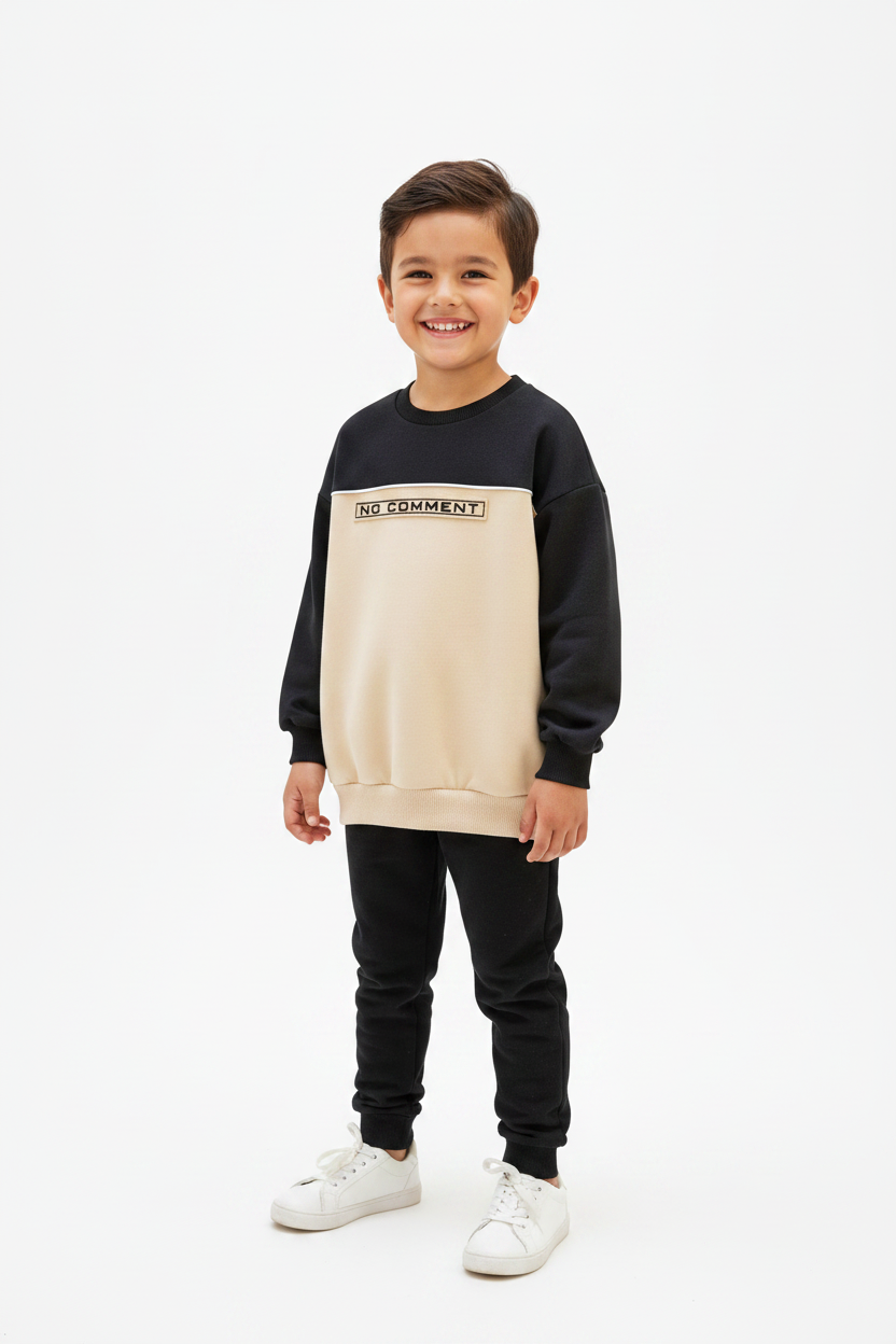 Black & Cream - Lifestyle Pose